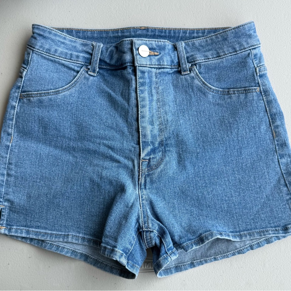 Women's H&M Blue Stretch High-Waisted Denim Shorts